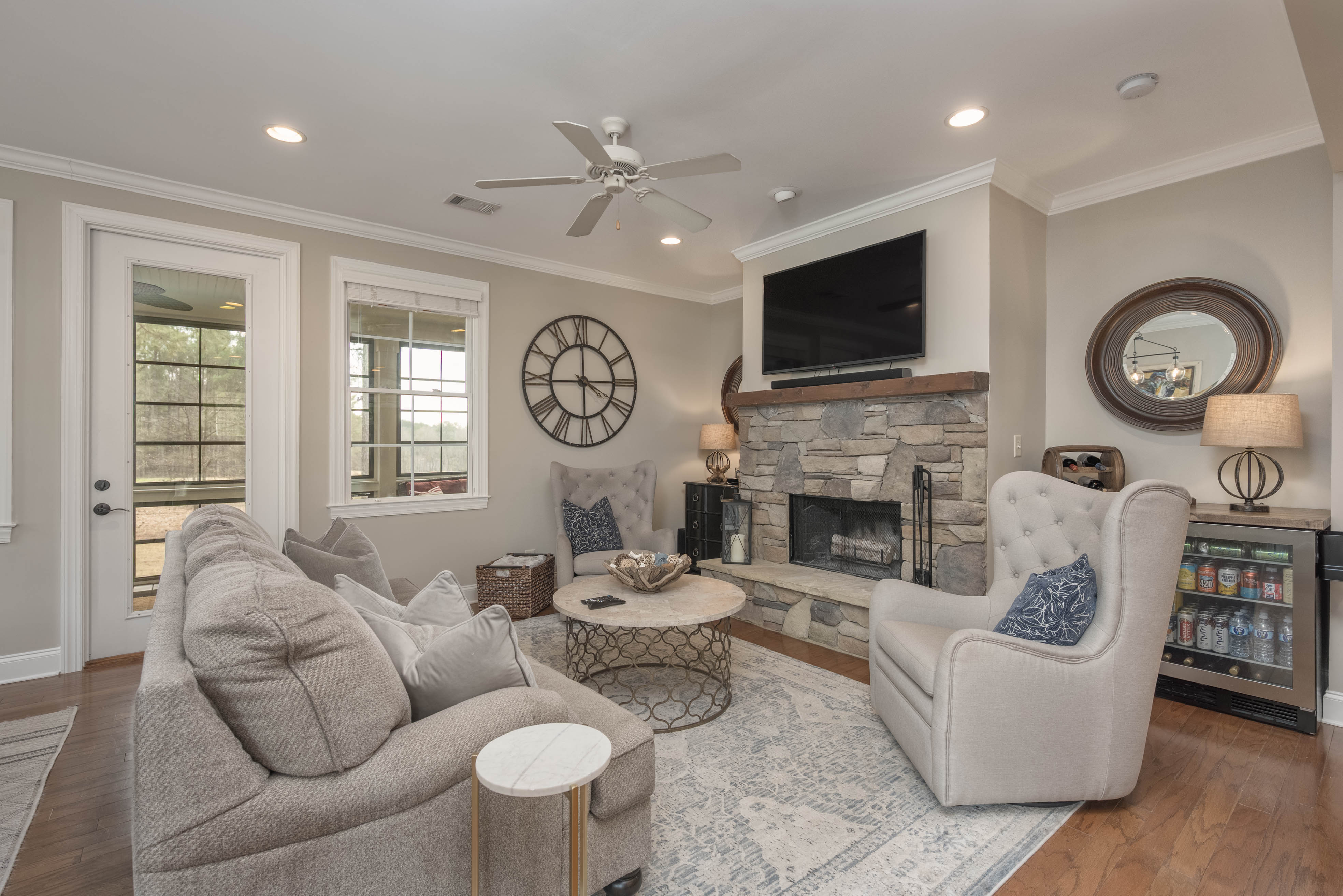 1091 Starboard Drive image 8